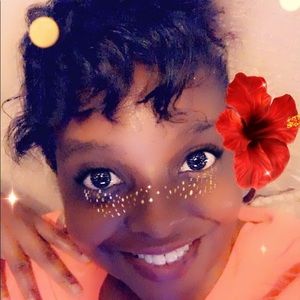 Meet your Posher, Lorenda